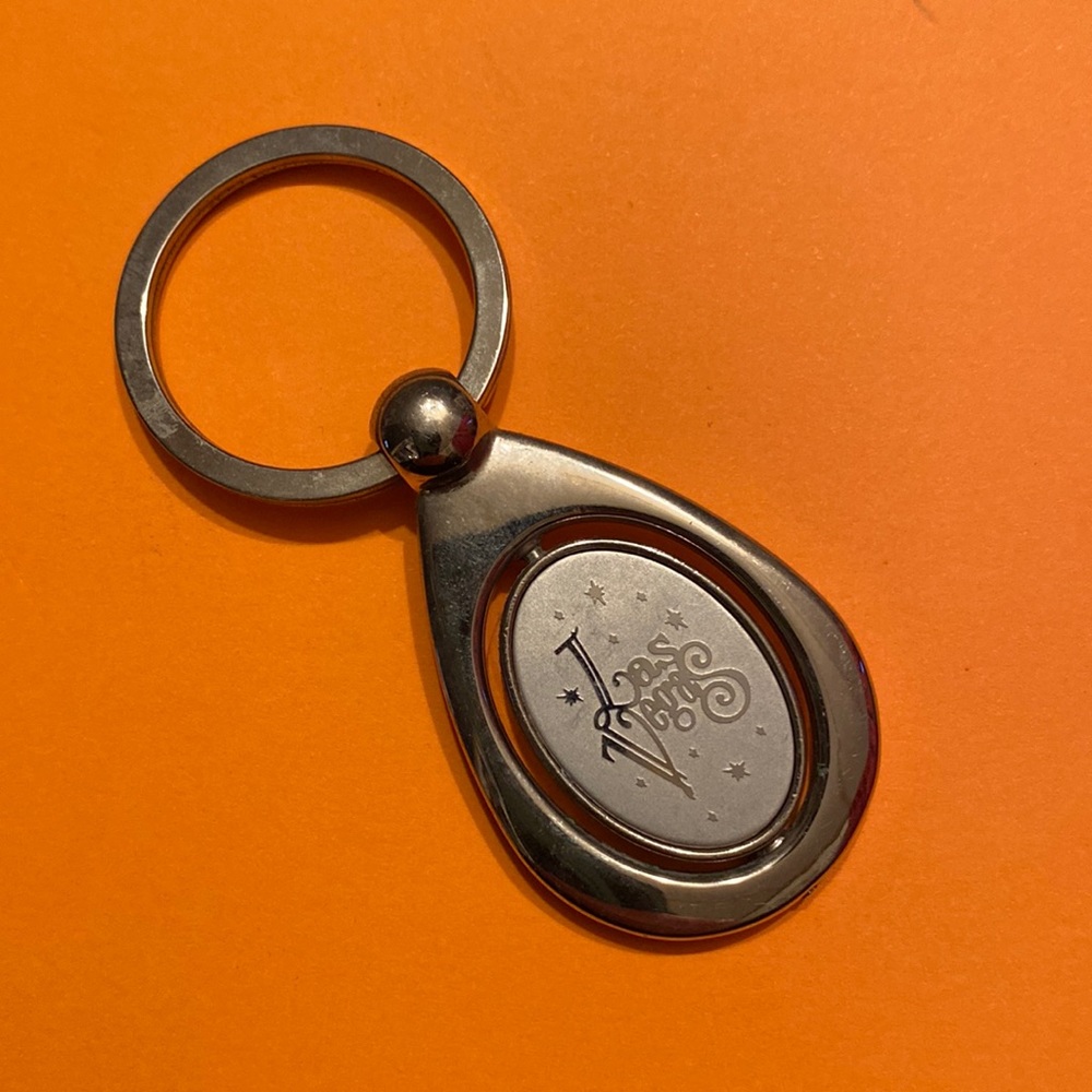 Las Vegas spinner key chain